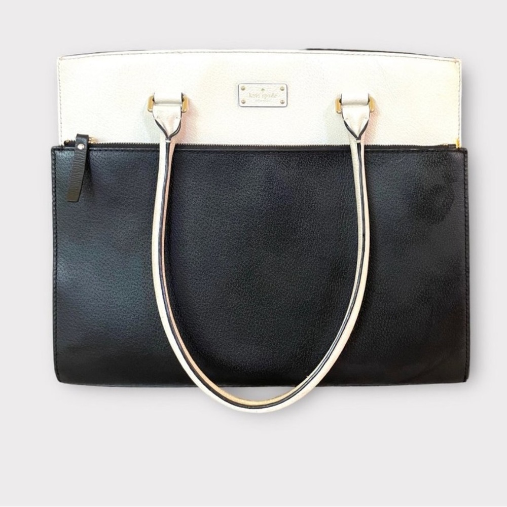 Kate Spade XL tote. Black and white. Excellent condition. Multiple pockets.